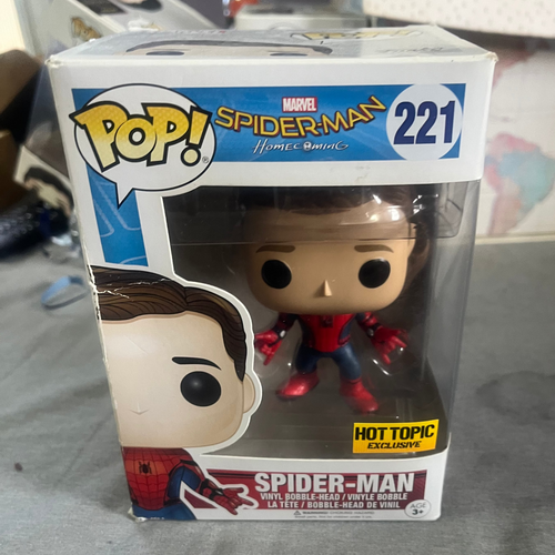 Funko Pop! Spider-Man Homecoming #221 (Hot Topic Exclusive) 🕷️