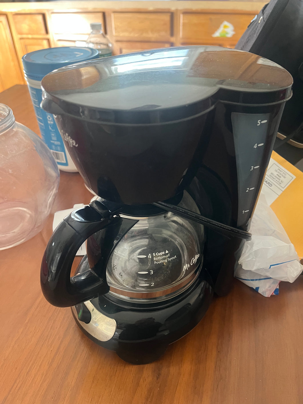 Small Coffee Machine – Single Serve, Quick Brew, Easy Clean